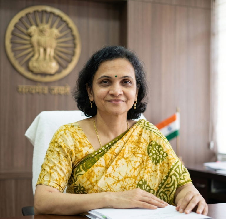46. Smt. Sonali Ponkshe Vayangankar (IAS)