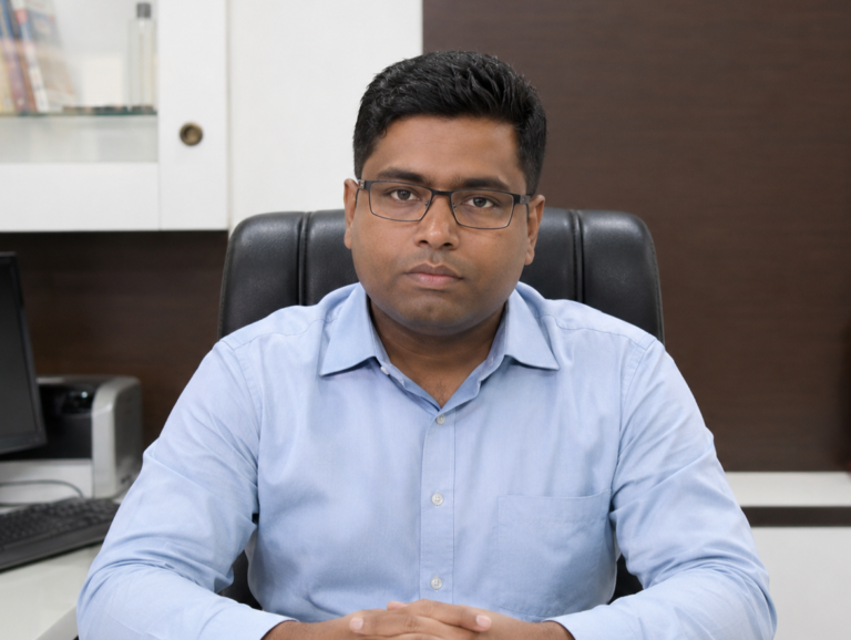 32. Shri Sameer Saurabh,IPS (2016)(TL)